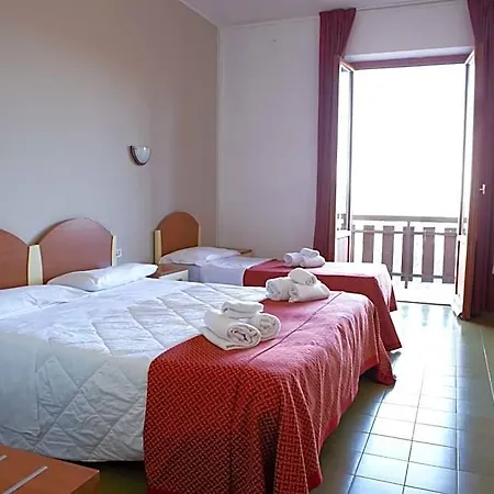 Hotel Europa Gran Sasso 3*